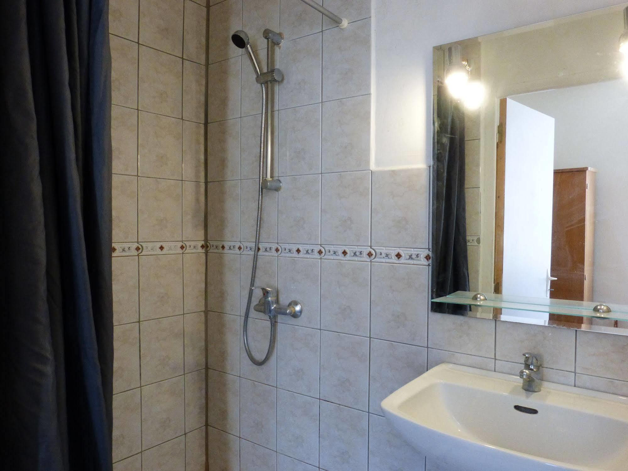 Le Refuge Du Cele Hotel Cabrerets Екстериор снимка