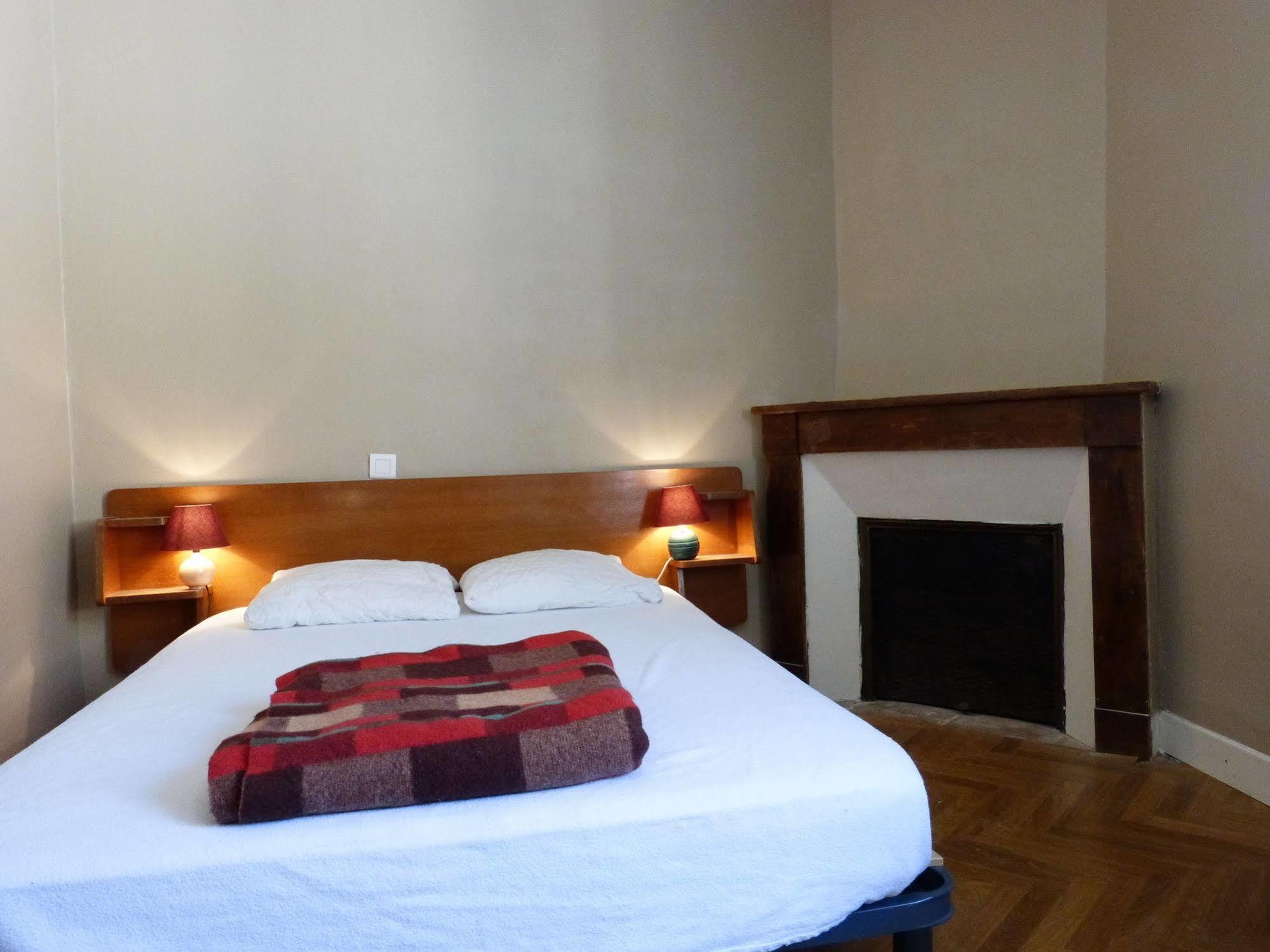 Le Refuge Du Cele Hotel Cabrerets Екстериор снимка